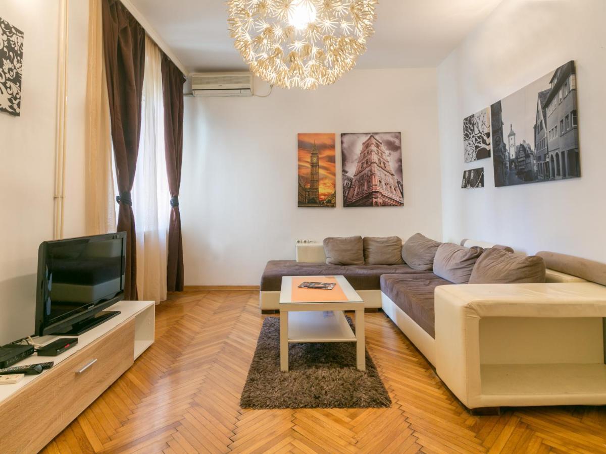 Apartment Marsal Belgrado Esterno foto