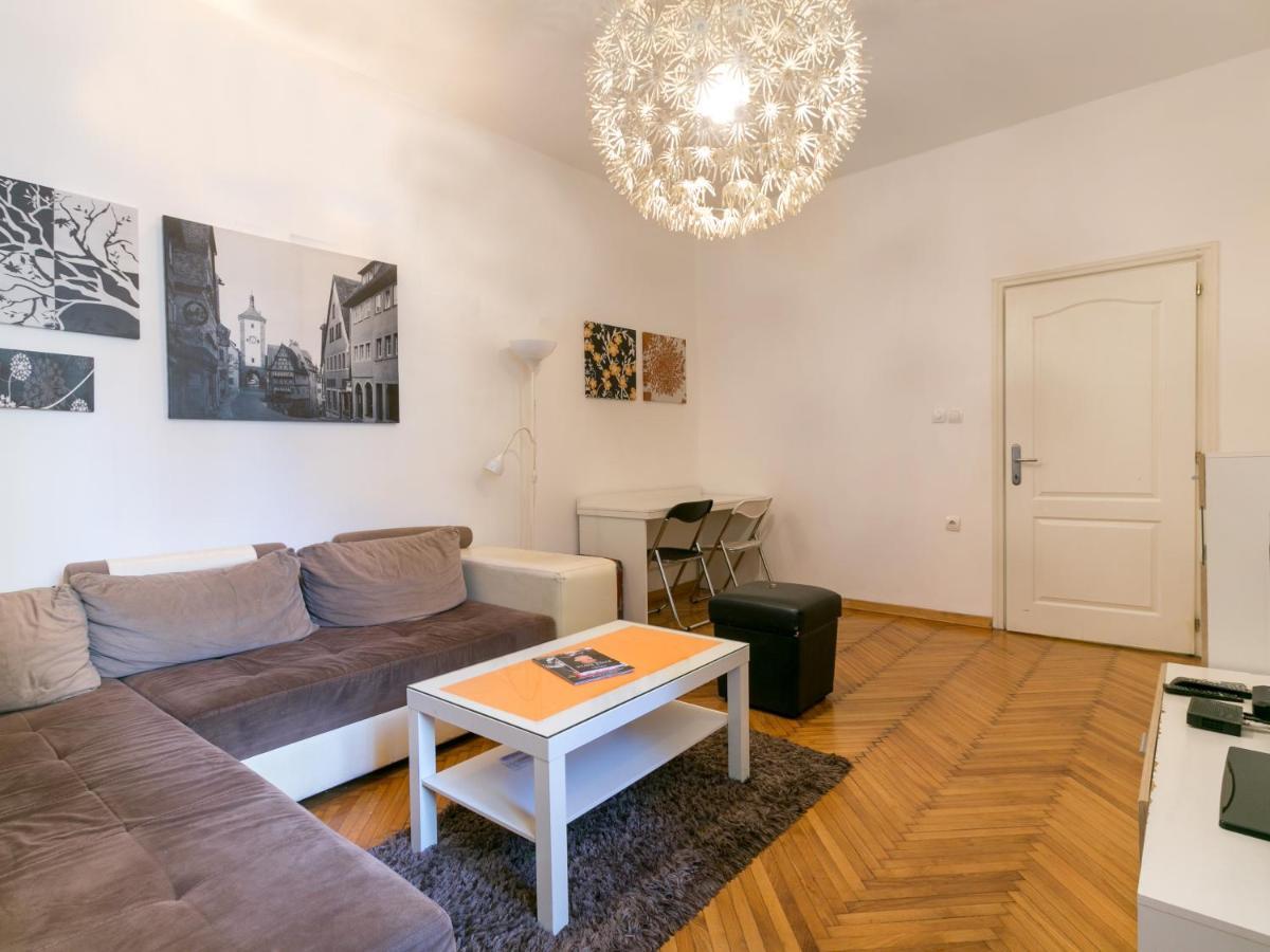 Apartment Marsal Belgrado Esterno foto